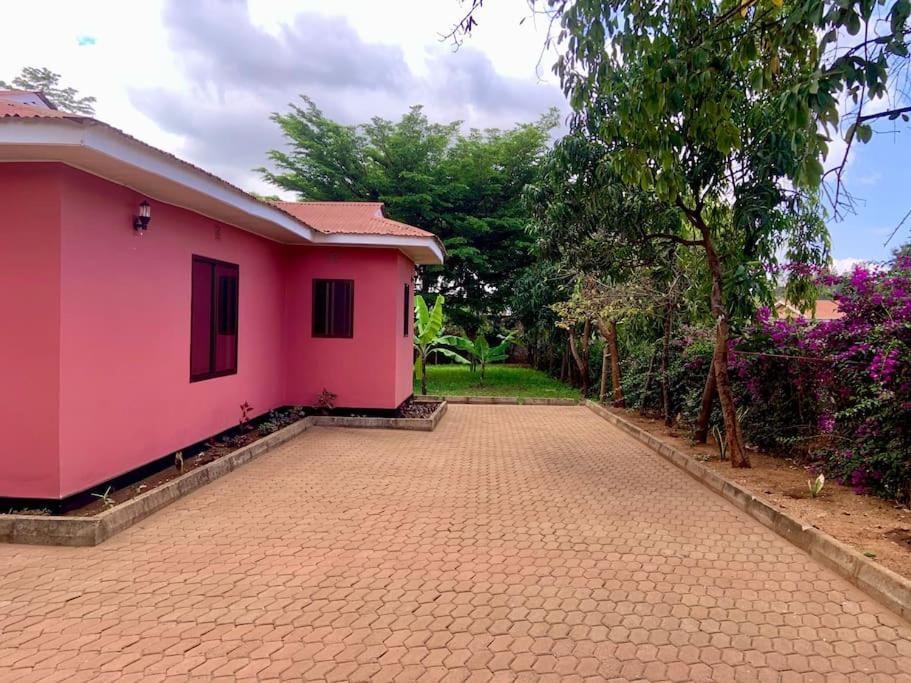 Bungalow X Garten & Terrasse X Wlan X Europaeisch Моши Экстерьер фото